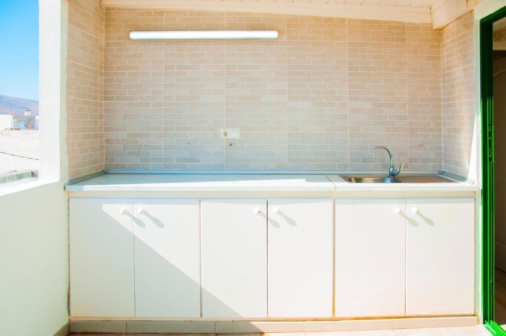 Atico Surf Apartment Famara Bagian luar foto